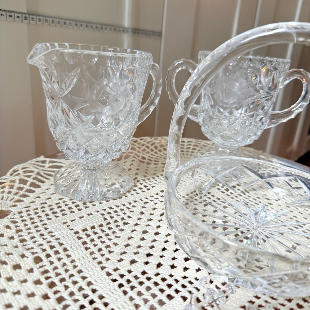 Elegant Crystal Glassware Set